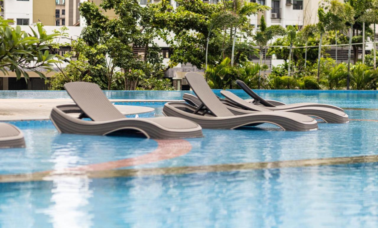 Noble Cebu Hotel Bagian luar foto
