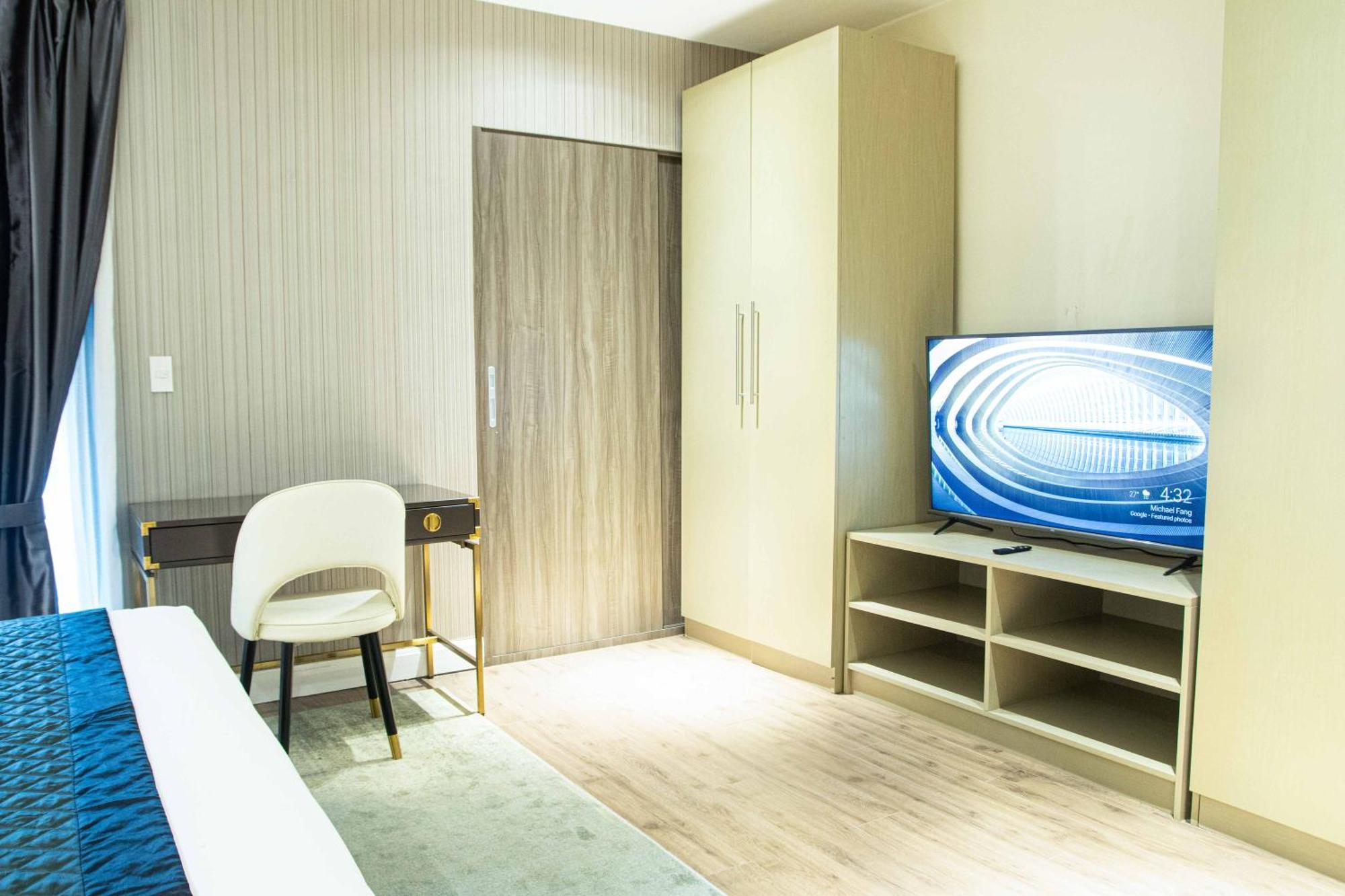Noble Cebu Hotel Bagian luar foto